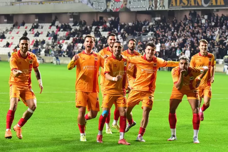 5 kuruşluk bilet İzmir takımlarını karşı karşıya getirdi Cevap çok ağır oldu