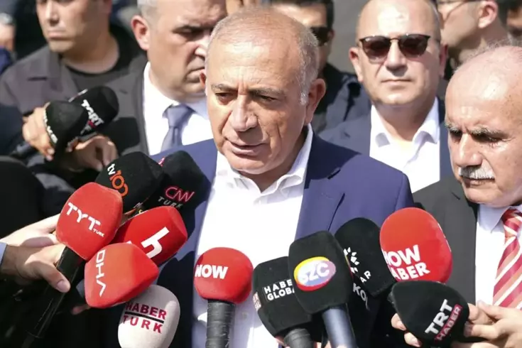 Gürsel Tekin’den CHP’den ihraç edilenlere açık mektup