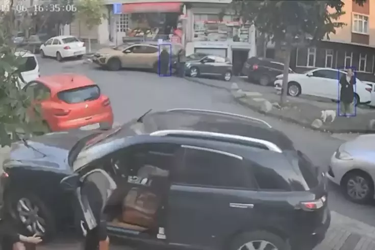 Kendi kullandığı aracın altında kaldı: Türk sineması gibi