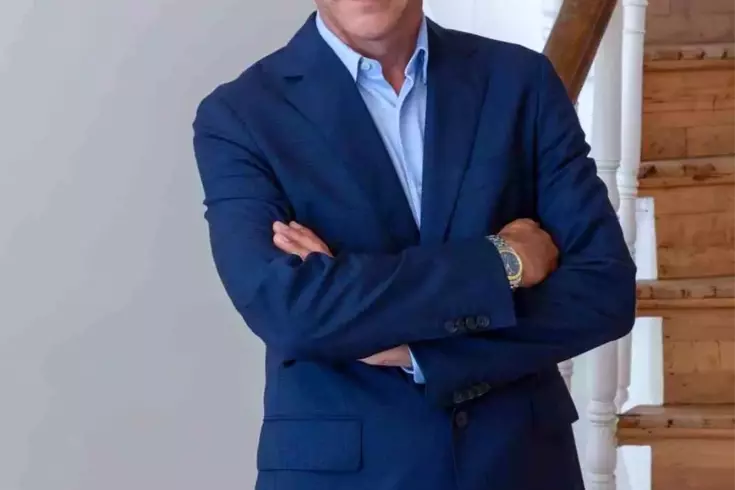 Eşini oyuncu Dolunay Soysert ile aldattığı iddia edilen Konda’nın sahibine 50 milyon TL tazminat talebi