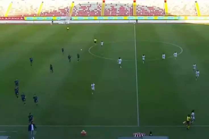 Normal bir şekilde maç yaparken gelen haberle içeri koştular