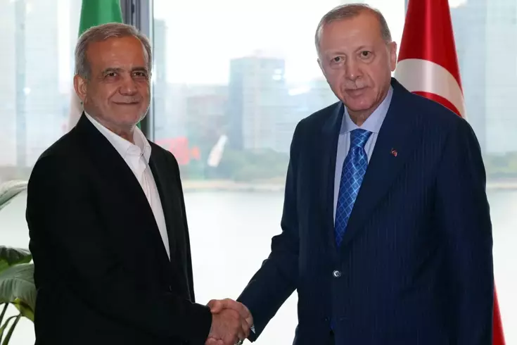 Erdoğan ile Pezeşkiyan arasında telefon görüşmesi