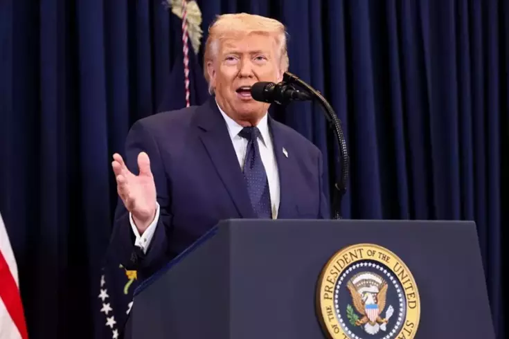 Trump’ın tek cümlesiyle petrol 30 dolar düşerken altın uçuşa geçti