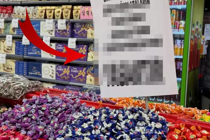 Bayram şekeri reyonuna asılan not tepki çekti