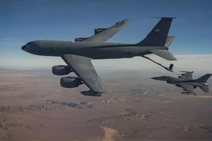 Trump, İran’da bataklığa saplanıyor Yine uçakları düştü