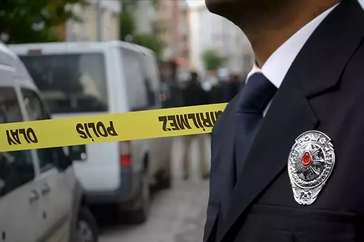 Emekli başkomiser başından vurulmuş halde bulundu