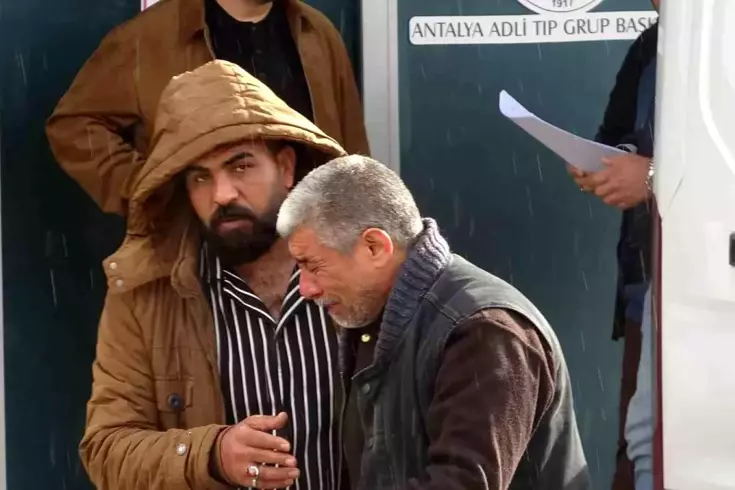 Bir babanın en ağır yükü: “Yarın bayram, erken yatın“ dedi, hiçbiri uyanamadı