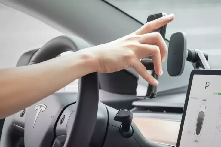 “Telefon tutucu ve araç kokusu yasaklanıyor“ iddiasına en net yanıt