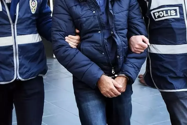 FETÖ’ye ağır darbe 5’i aktif görevde 12 şüpheli için gözaltı kararı