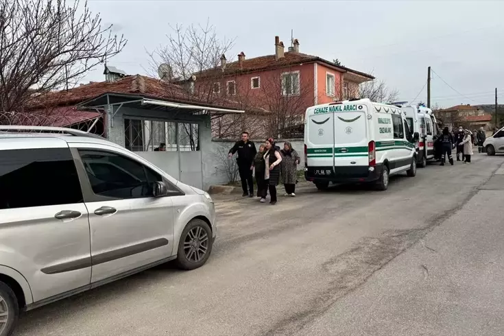 Kırıkkale’de iki kardeş tartıştıkları babalarını bıçak ve nacakla öldürdü