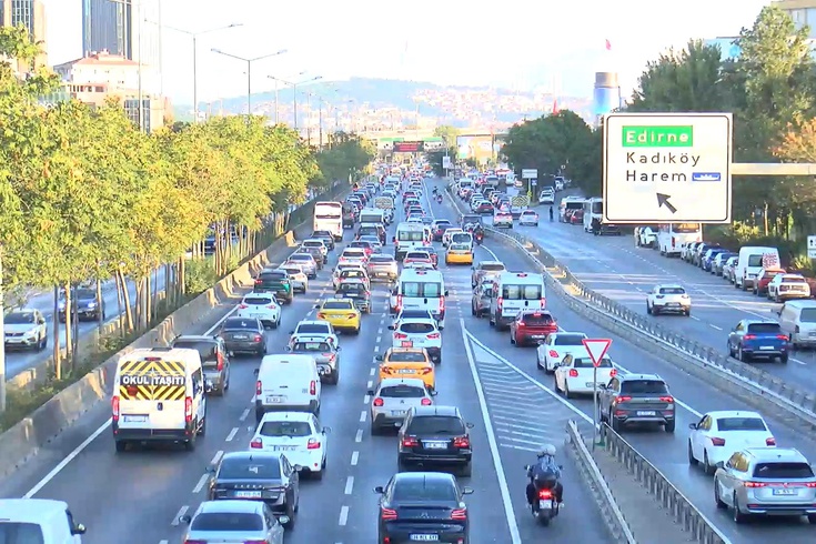 Valiliğin tedbiri işe yaradı! İstanbul'da okulun ilk günü trafikte beklenmedik durum