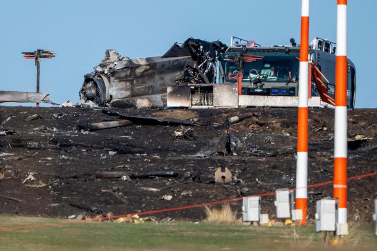 Almanya'daki Spangdahlem ABD Hava Üssü'nden kalkan bir F-16 düştü