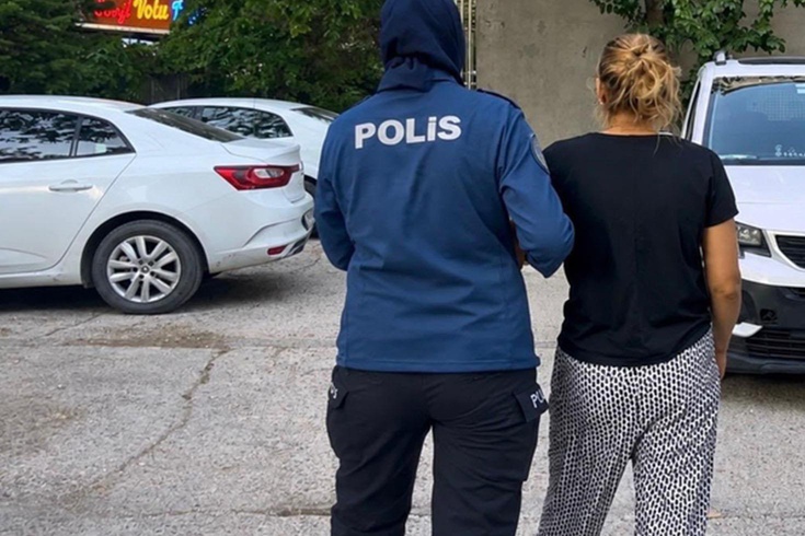 'Gizli bölme' daha fazla gizleyemedi! 7 aydır aranan kadın yakalandı