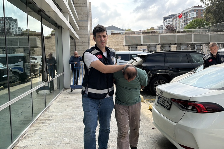 Tekkeköy'de husumetli kardeşler arasında silahlı olay! Polisi gören şüpheli namluyu kendine çevirdi