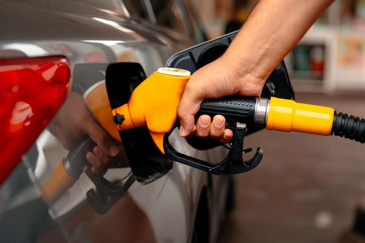 Motorinde litre fiyatı düşüyor! İndirim yarın pompaya geliyor