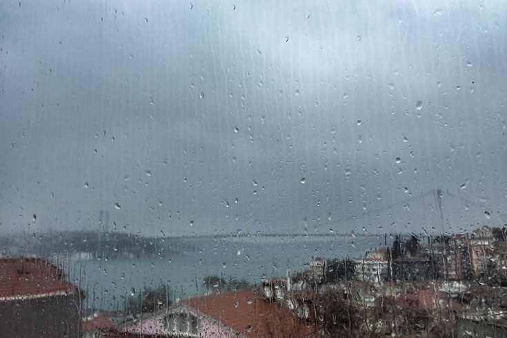 Marmara'da hava bozuyor: AKOM pazar akşamından itibaren kuvvetli yağış bekliyor