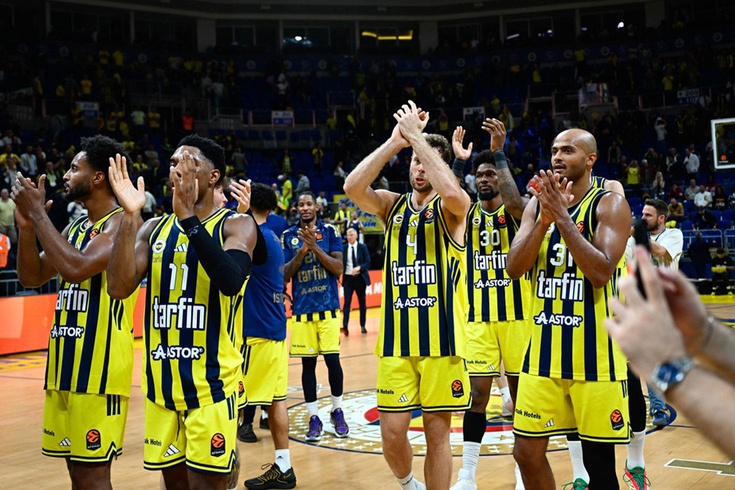 Fenerbahçe Tarfin, EuroLeague'e galibiyetle başladı