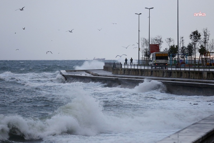 Meteoroloji saat verdi! Marmara'da rüzgarın hızı 75 km'yi bulacak