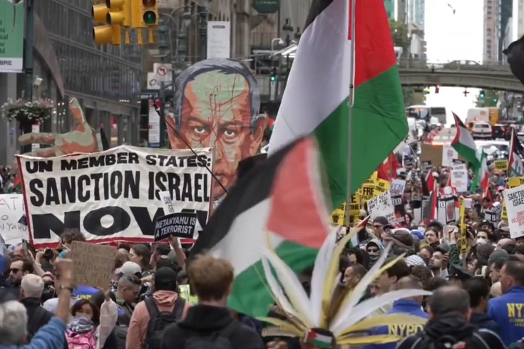 New York'ta Netanyahu protestosu! Binlerce kişi BM'ye yürüdü