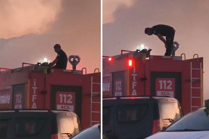 'İman varsa imkan vardır' dedirten görüntü! İşini tamamladı, namazını aksatmadı