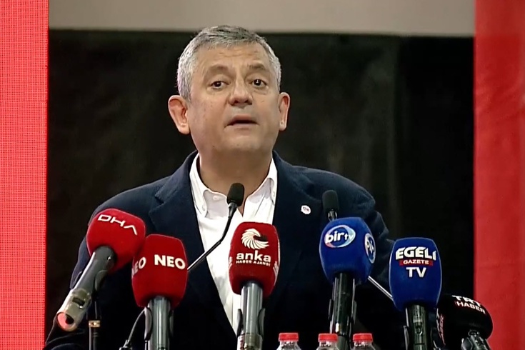 Özgür Özel: Yeni Parti'yi birinci parti yapamazsam görevi bırakacağım