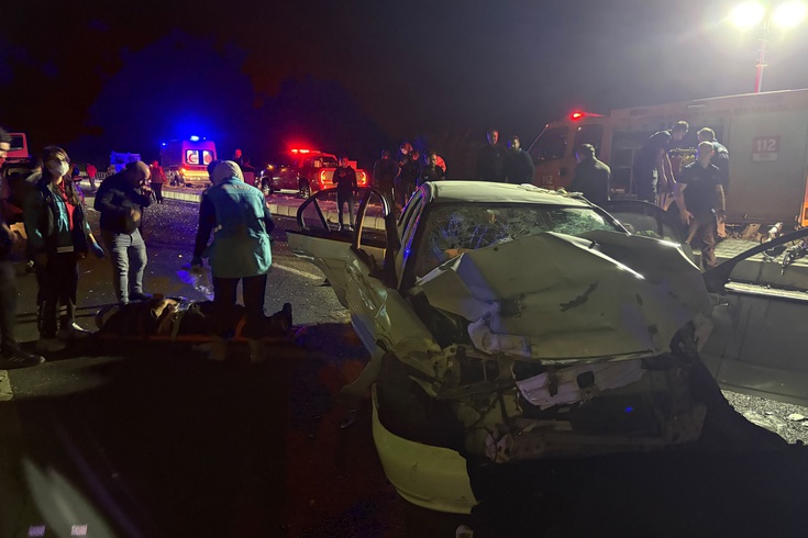 Aydın'da TIR kazasına müdahale sürerken alkollü sürücü 3 araca çarptı: 12 yaralı