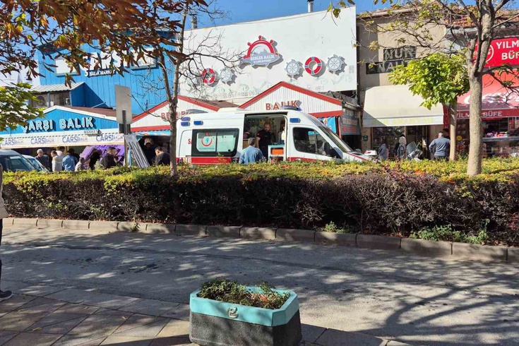 Şu geldiğimiz hale bakın! Öz babasından haraç istedi, sonrası facia