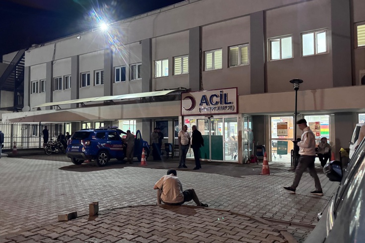 Yemek yedikten sonra fenalaştılar! 19'u öğrenci 22 kişi hastanede