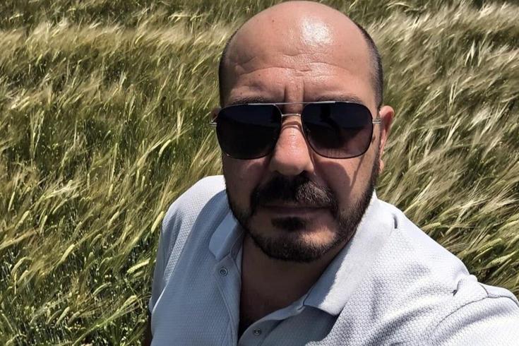 Selfi çekerken tişörtünde çok sayıda kene olduğunu fark etti