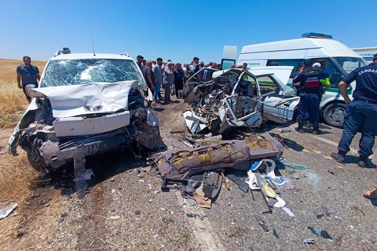 Adıyaman’da katliam gibi kaza: 4 kişi hayatını kaybetti, 1 kişi yaralandı