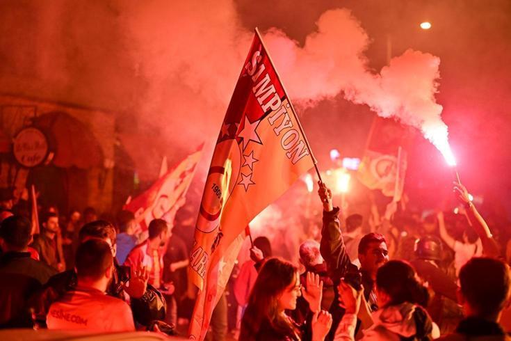 Galatasaray, Hakan Çalhanoğlu transferi için Inter ile görüşmelere başladı