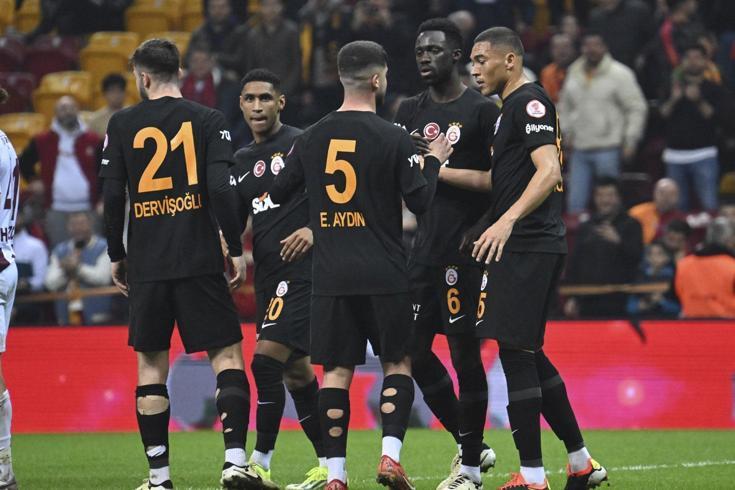 Galatasaray’da ayrılıklar üst üste Halil Dervişoğlu’nun yeni takımı belli oldu