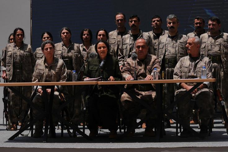 Silahlarını yakarak imha eden PKK’lıların kimlikleri belli oldu İşte Bese Hozat’ın gerçek adı