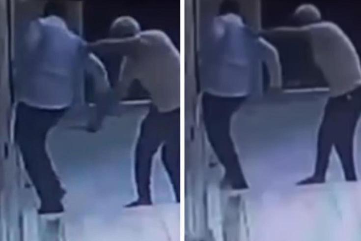 Cami müezzinine bıçaklı saldırı O anlar kameralarda