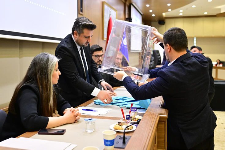 Bursa Büyükşehir Belediyesi AK Parti’ye geçti Başkanvekili Şahin Biba oldu