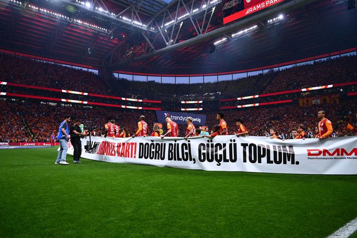 Galatasaray’a kötü haber maçın başında geldi