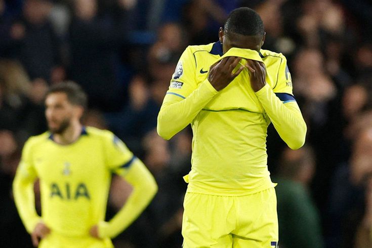 Tottenham yine kaybetti Küme düşmemeleri için son bir şansları var