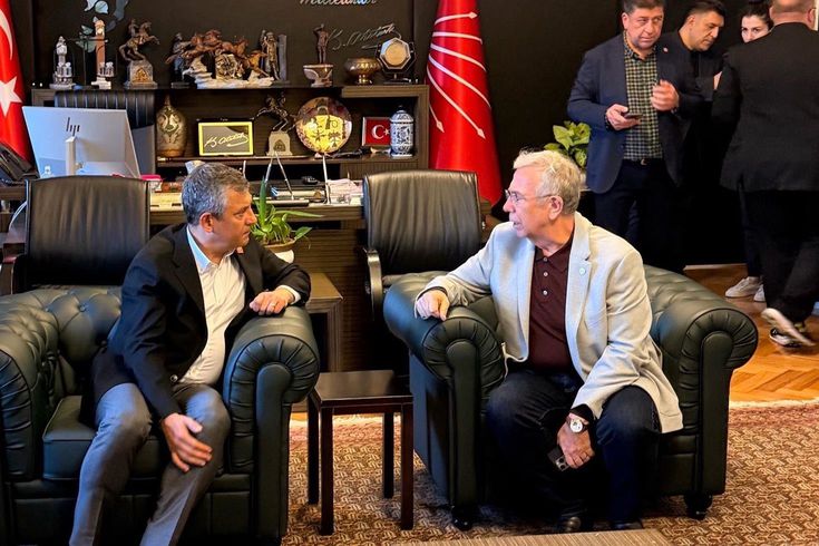 Mansur Yavaş’tan Özgür Özel’e ziyaret: 45 gün içinde olağanüstü kurultay toplanmalı