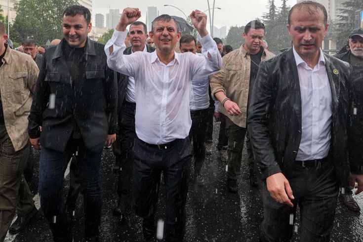 Özgür Özel’in TBMM yürüyüşüne başsavcılıktan soruşturma