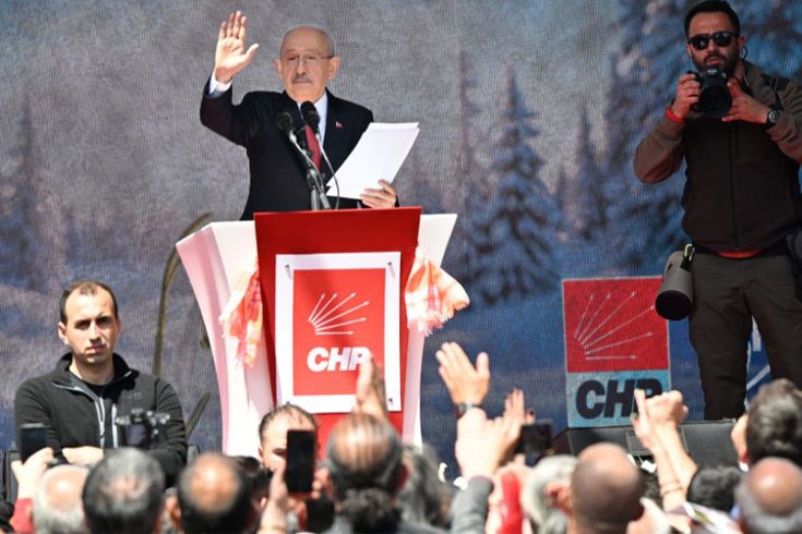 Kılıçdaroğlu, “Hain“ sloganlarına kendisini Atatürk’e benzeterek yanıt verdi