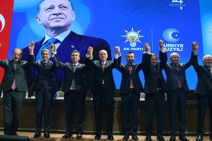 CHP’li başkanlar AK Parti’ye mi katılıyor Gözler yarınki toplantıda