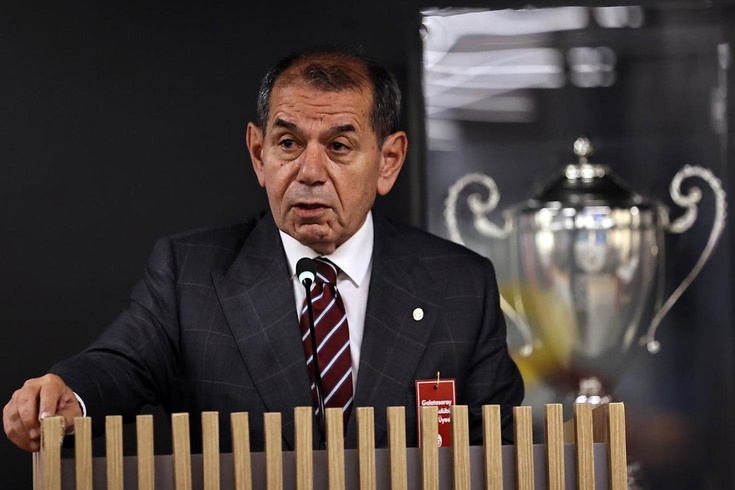Galatasaray’da tarihi karar: Salonda alkış koptu