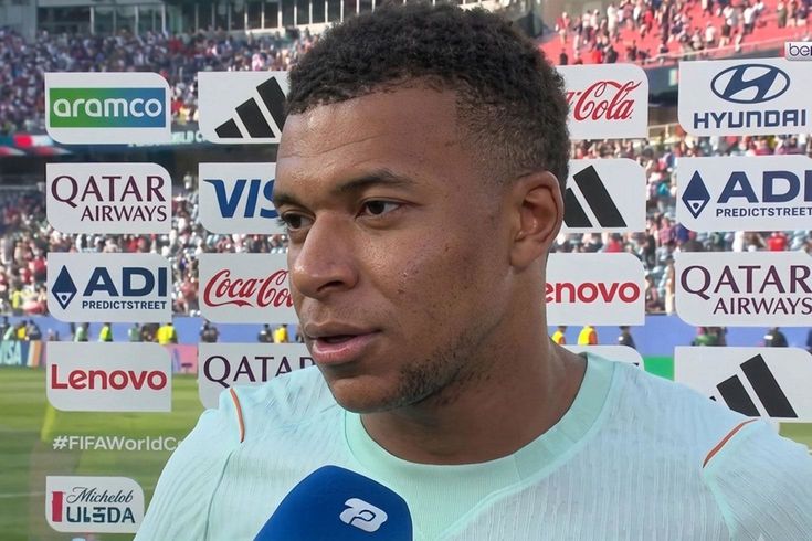 Messi’ye savaş açan son isim Mbappe