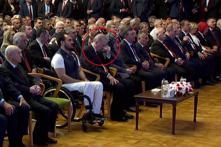 15 Temmuz Anma Töreni’ne katılan Cumhurbaşkanı Erdoğan’ın duygusal anları
