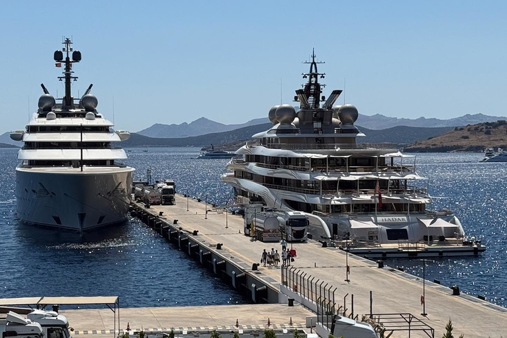 Bodrum’a demir atan iki lüks yat, toplam 615 ton yakıt aldı