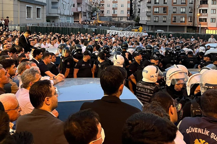 Süleymancılar’ın merkezine polis baskını Adreste arama yapılıyor