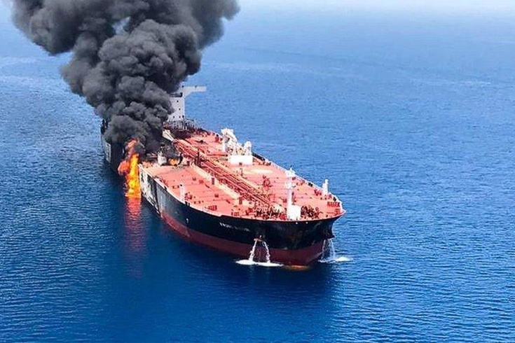 Hürmüz Boğazı’nda bir tanker saldırıya uğradı
