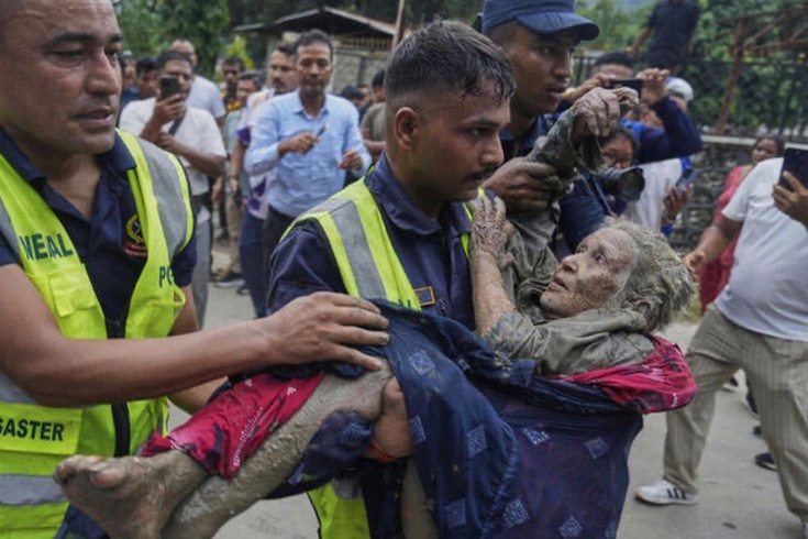 Nepal’de 538 ölü, 1300’den fazla kişi kayıp Morglarda yer kalmadı