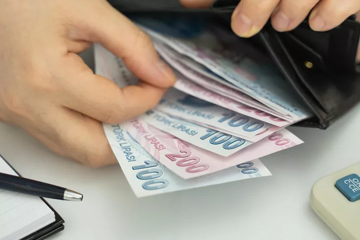 Akaryakıta 3 zam birden 35 milyon araç sürücüsünü etkileyecek