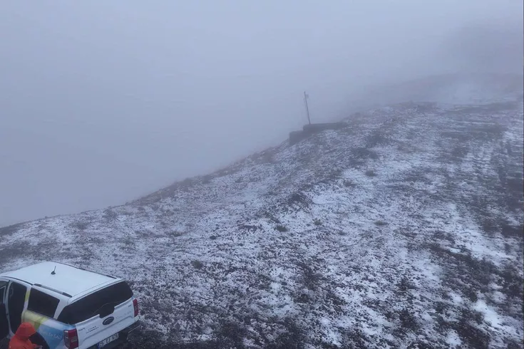 Sonbaharda Erzurum’a kış geldi Zirve beyaza büründü